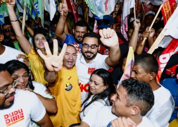 *Dudu Diniz mobiliza multidão em caminhada por São José de Ribamar*..