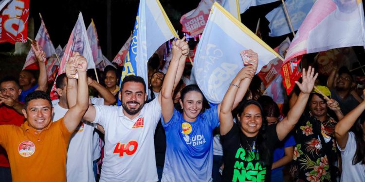 *Apoiadores enchem as ruas para acompanhar Dudu Diniz em caminhada histórica em SJR*