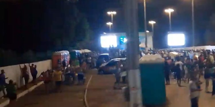 *Sem sucesso de público, Dr.Julinho e Natercio 30 estão desesperados na reta final da campanha, em São José de Ribamar*