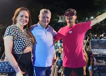 *O prefeito de Icatu Walace  Azevedo ao lado da primeira – dama Natália Azevedo celebram juntos com a população os 410 anos de fundação da Cidade de Icatu-MA*