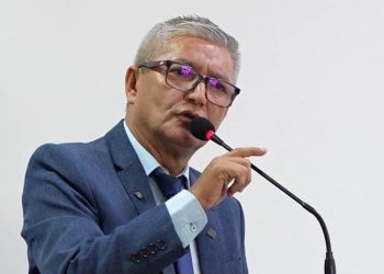 Prefeito Eudes Barros participa da Sessão Solene que marcou a abertura dos trabalhos legislativos 2025,  na Câmara Municipal de Raposa