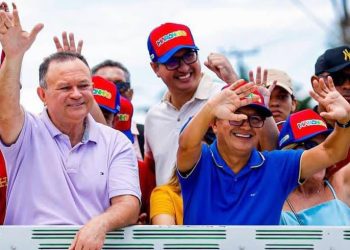 Presidente da Câmara de Raposa, João Marcos, destaca avanços na infraestrutura ao lado do prefeito Eudes Barros