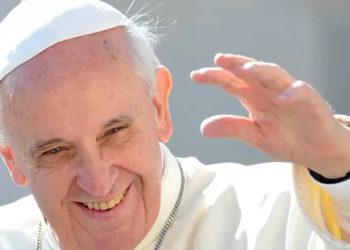 Morre aos 88 anos o Papa Francisco; Vaticano confirma funeral em Roma.