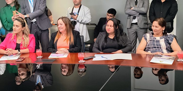 Vereadoras de São José de Ribamar participam da reunião de alinhamento para o Encontro de Mulheres do Legislativo Estadual e Municipal