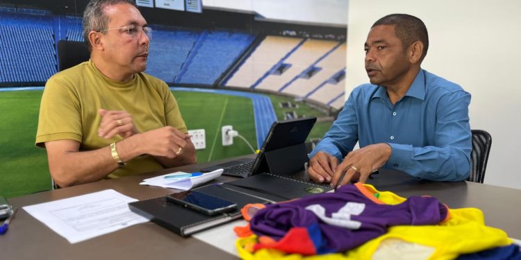 Vereador Ednilson do Kantão articula melhorias para o esporte de São José de Ribamar em reunião com secretário estadual Naldir Lopes