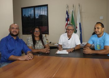 Prefeito Eudes Barros assina termo de adesão ao Selo UNICEF