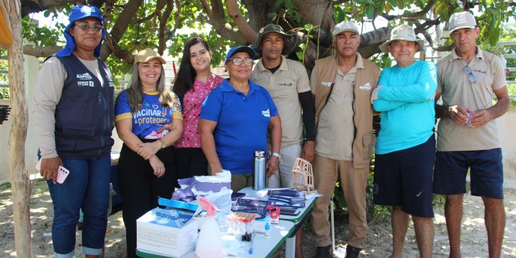 Prefeitura de Raposa leva atendimento médico ao povoado Canto, na Ilha de Curupu
