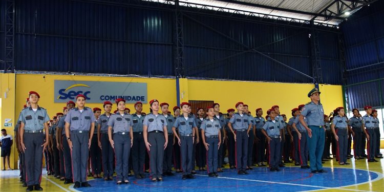 Prefeitura de Raposa apoia cerimônia de homenagem aos alunos destaques do Colégio Militar Tiradentes XII