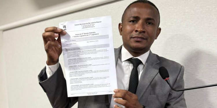 Em São José de Ribamar, vereador Neguinho do Parque Jair solicita pavimentação asfáltica para ruas do bairro Parque Jair