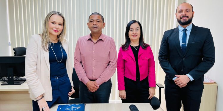 Vereador Ednilson do Kantão se reúne com membros do Ministério Público em busca de soluções para problemas de bairros de Ribamar