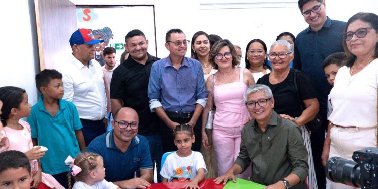 31 anos de Raposa: Eudes Barros presenteia o povo com inauguração de escolas e pavimentação de ruas