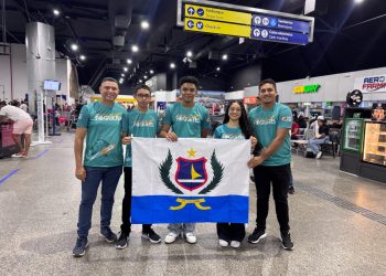 Alunos de Raposa representam o município na Jornada de Foguetes, no Rio de Janeiro