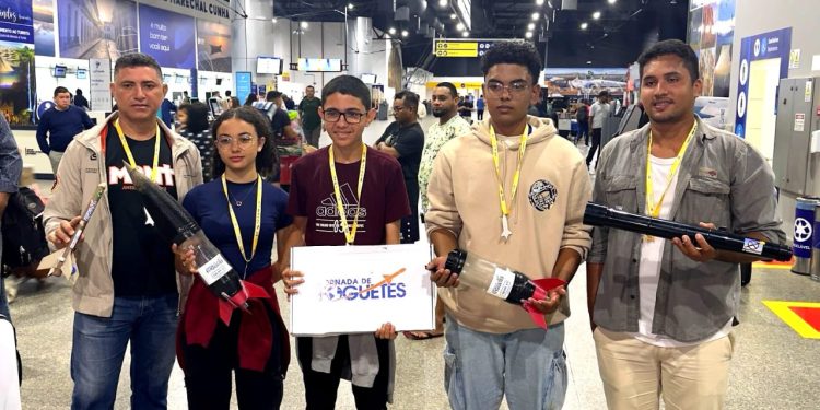 Raposa conquista vice-campeonato nacional na 85ª Jornada de Foguetes, no Rio de Janeiro