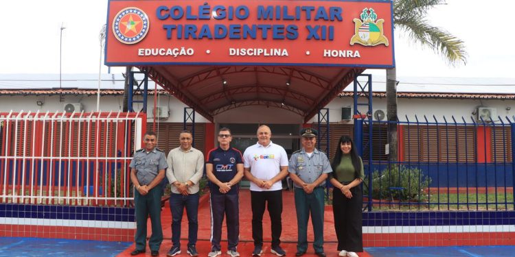 Eudes Barros e Carlos Brandão articulam nova escola militar de Ensino Médio para Raposa