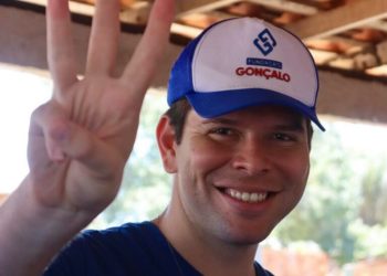 Sem prova, só story: acusação contra prefeito levanta suspeita de armação