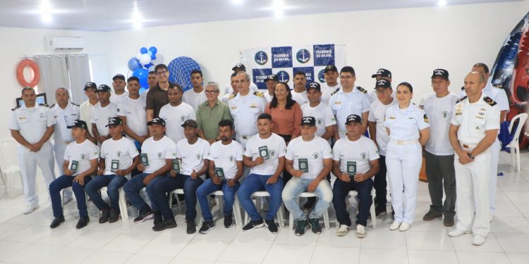Encerramento do Curso de Formação de Aquaviários qualifica pescadores em Raposa