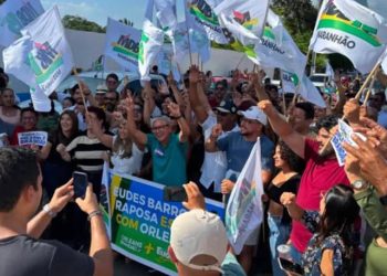 Liderada pelo prefeito Eudes Barros, caravana de Raposa reforça apoio a Orleans Brandão em convenção histórica do MDB